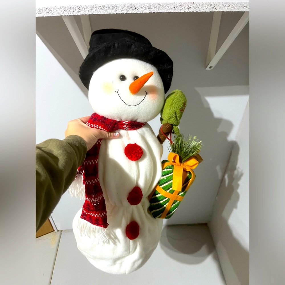 SNOWMAN DECOR
